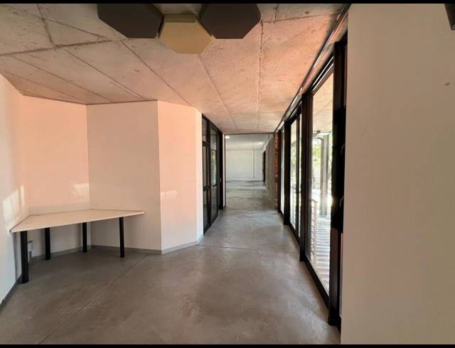 BUSINESS PROPERTY TO RENT IN WALMER